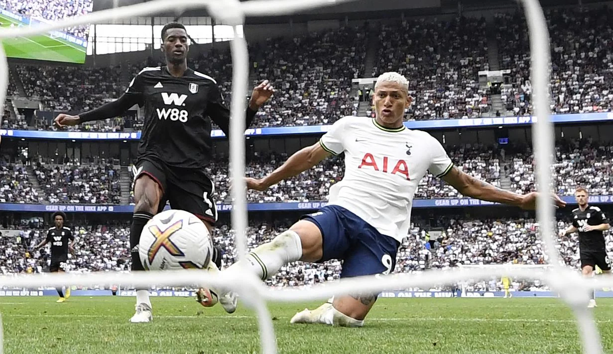 Awal Musim yang Kelam: Tottenham Hotspur Tumbang 3-0 di Tangan Brentford