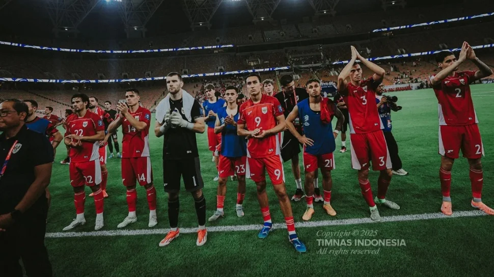 Badai Sanksi FIFA Hantam Timnas Argentina: Paredes Absen 10 Laga, Denda Miliaran Rupiah