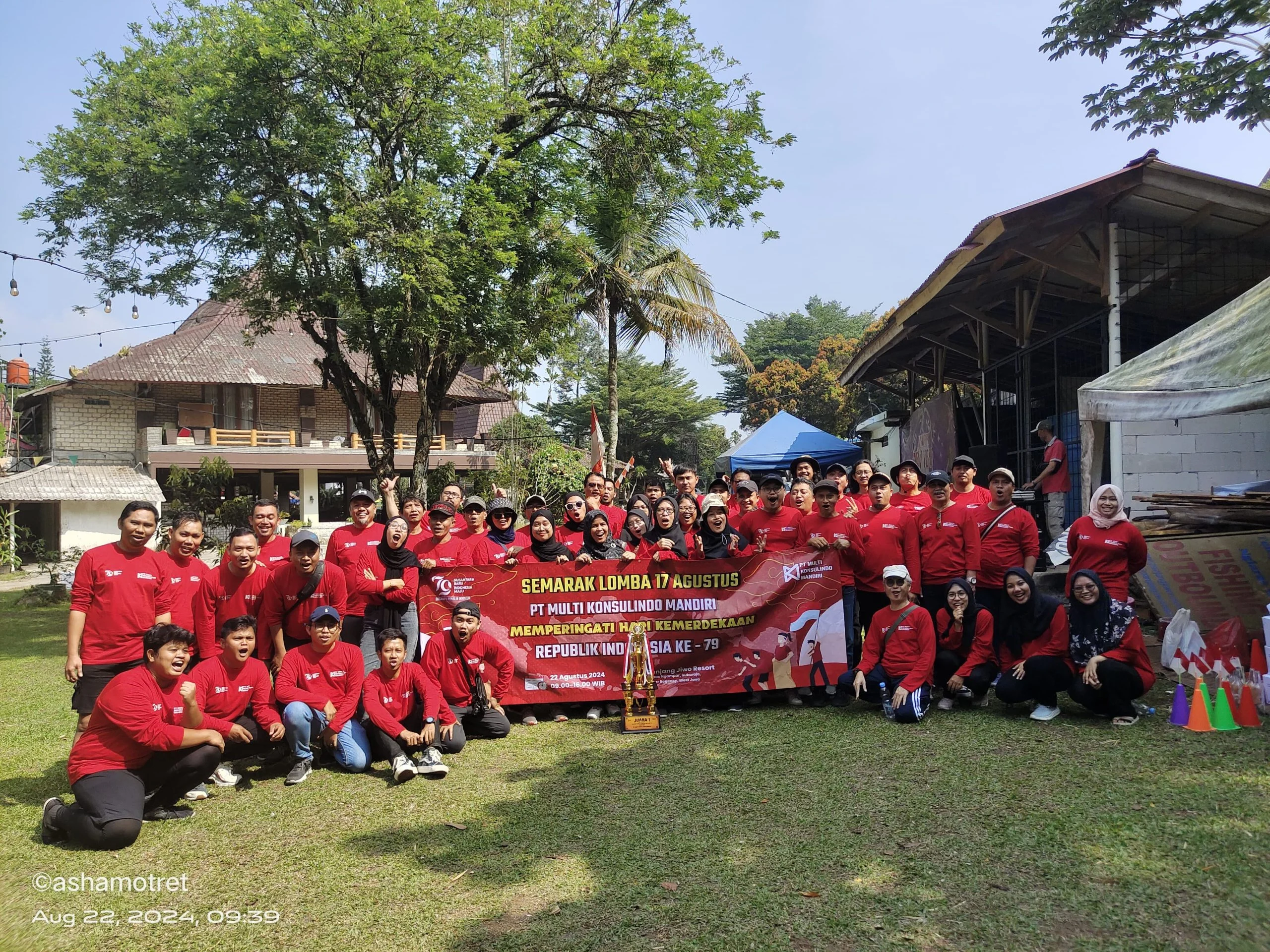 Bunda Seroja Rayakan Kemerdekaan dengan Lomba dan Kebersamaan di Kolam Renang Idaman