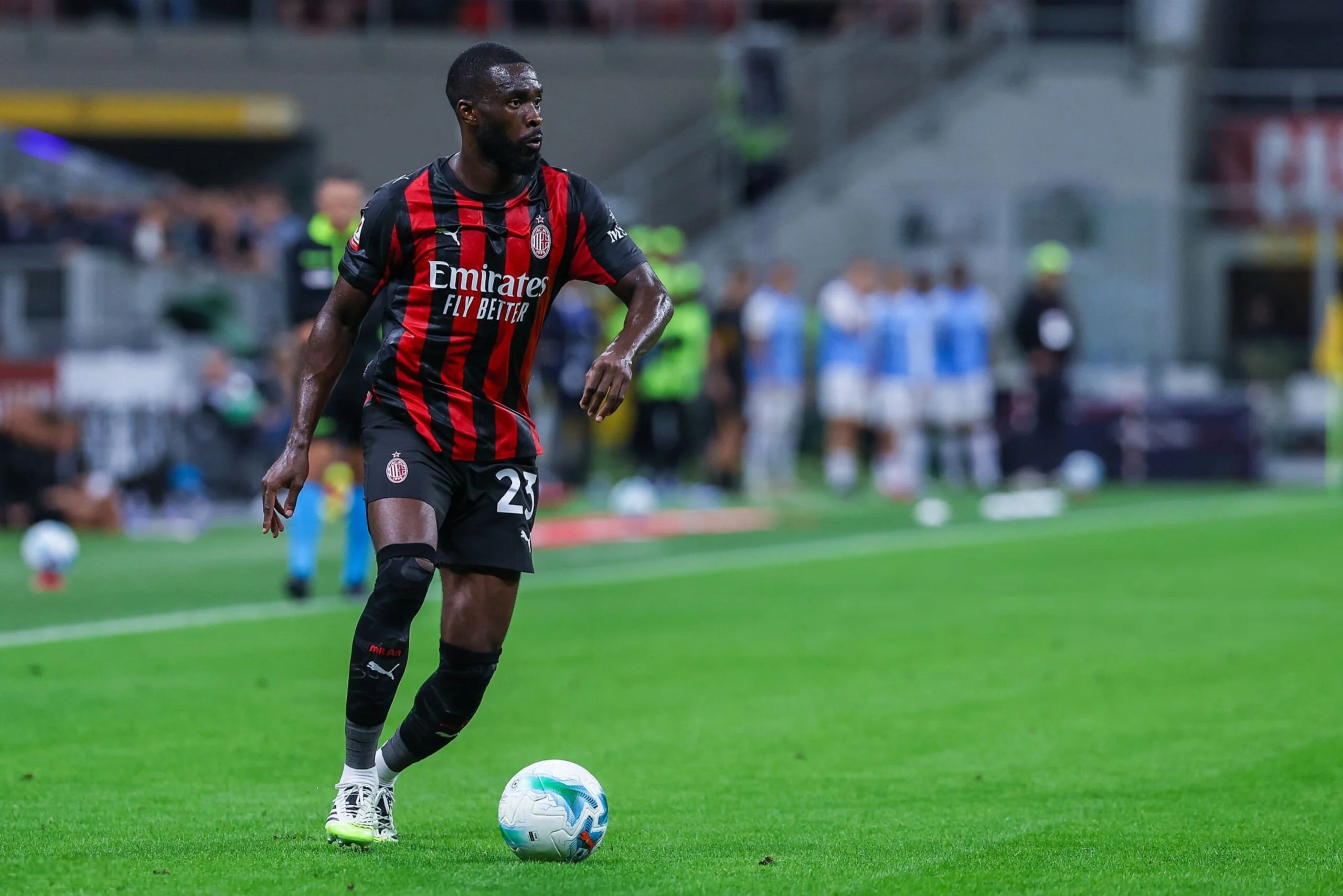 Cuci Gudang AC Milan: Fikayo Tomori Masuk Daftar Jual Ruben Amorim