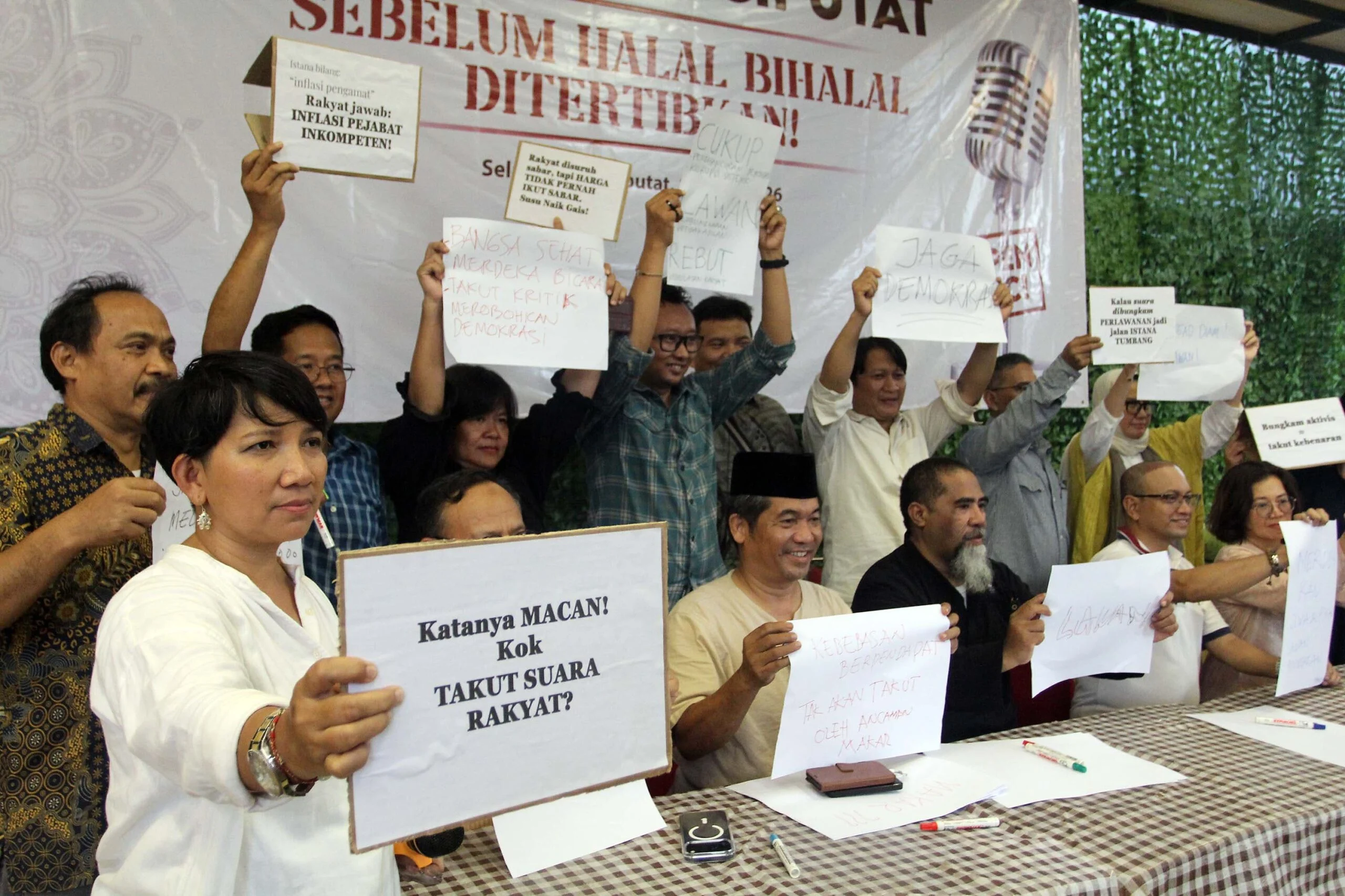 Demokrasi Rusia di Ujung Tanduk: Partai Yabloko Didepak, Tokoh Oposisi Divonis Penjara