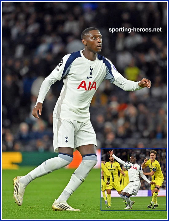 Dilema Lini Serang Tottenham Hotspur: Kepergian Randal Kolo Muani Paksa Spurs Cari Solusi Baru