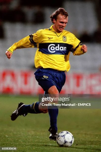 Dunia Sepak Bola Denmark Berduka, Legenda Brøndby IF Ole Bjur Tutup Usia