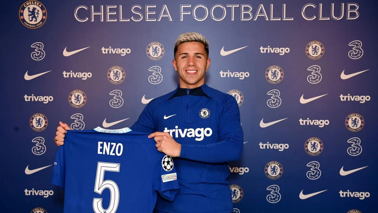 Gejolak Bursa Transfer Chelsea: Nasib Enzo Fernandez dan Rencana Cuci Gudang The Blues