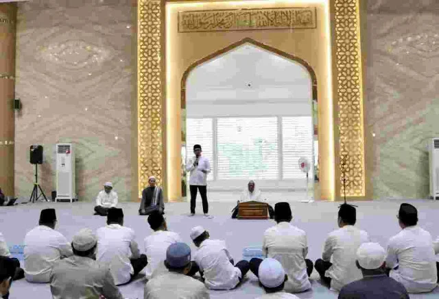 Gubernur Kalsel Instruksikan Pegawai Salat Berjemaah di Masjid Syekh Arsyad Al-Banjari