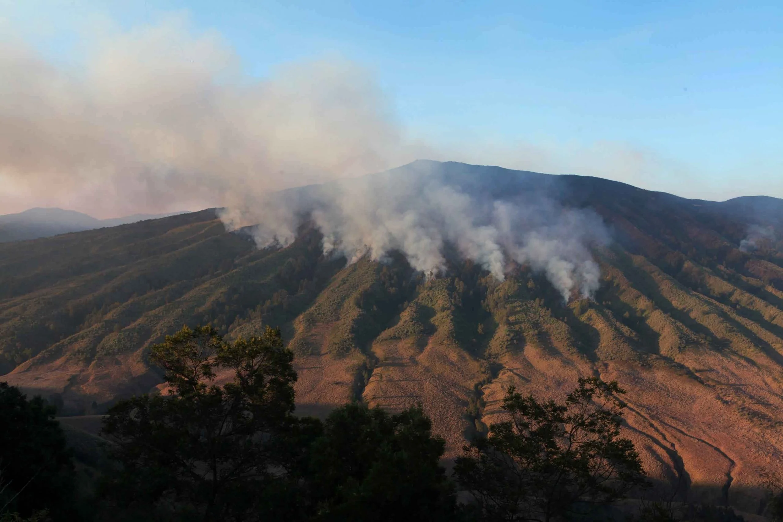 Gunung Bromo Membara: Upaya Penyelamatan di Tengah Ancaman El Nino