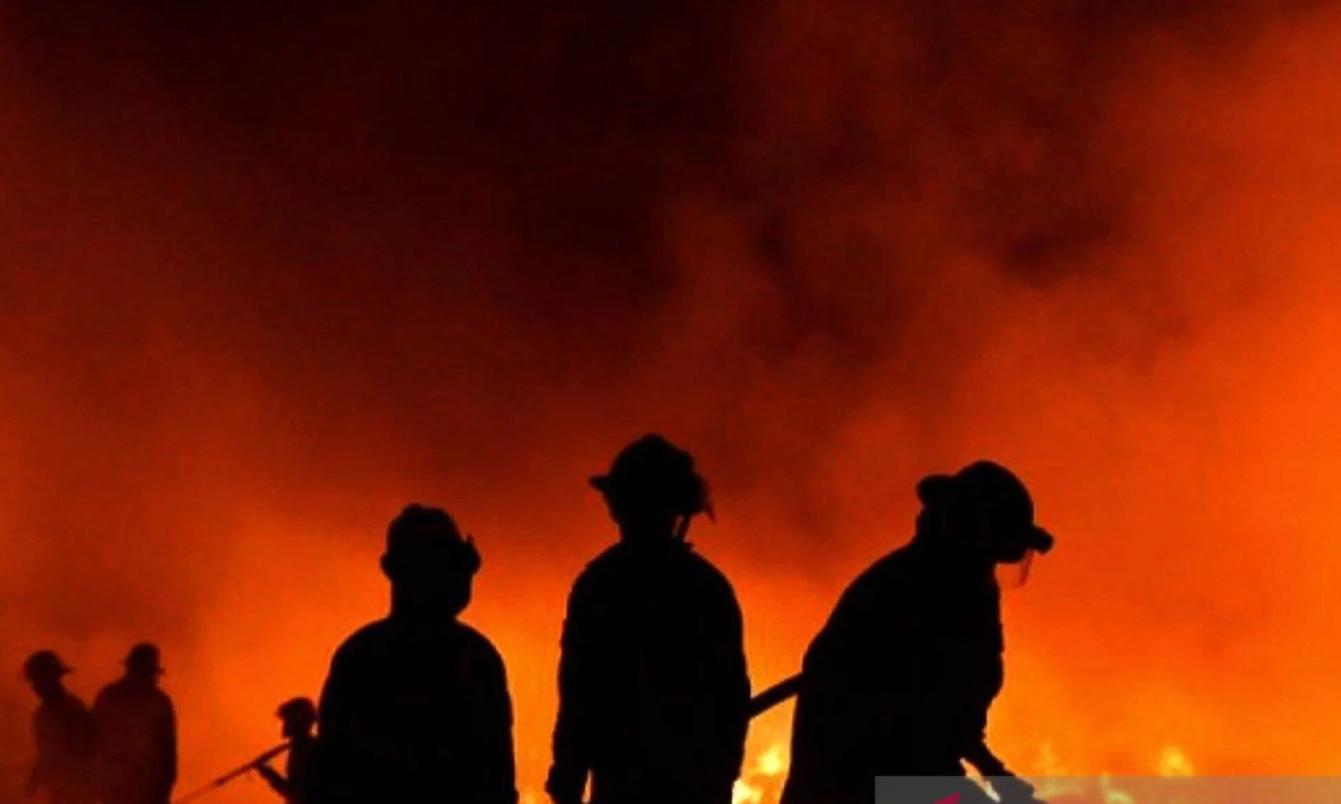 Kebakaran Hebat Melanda Spokane: Ribuan Warga Dievakuasi, Tersangka Arson Ditangkap
