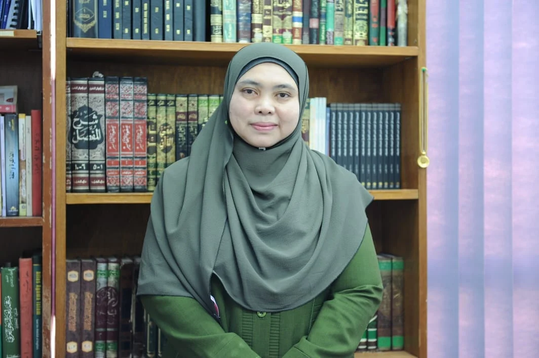 Klaim 'Manusia Terbang' Berujung Pemecatan, Karier Akademik Solehah Yaacob Tamat di IIUM