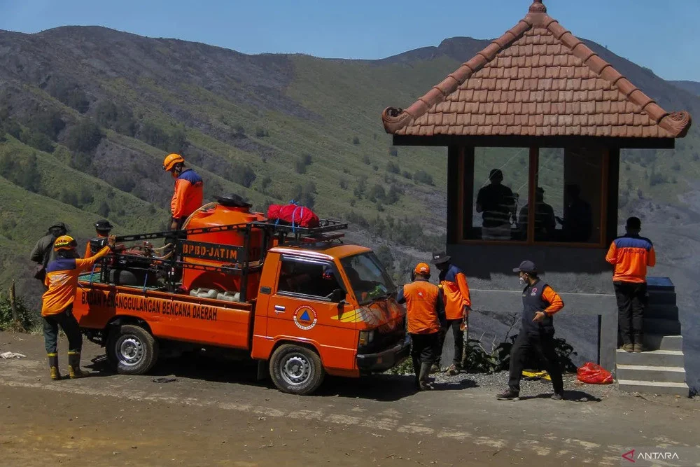 Krisis Karhutla Melanda Indonesia: Upaya Penyelamatan Gunung Bromo dari Ancaman Api
