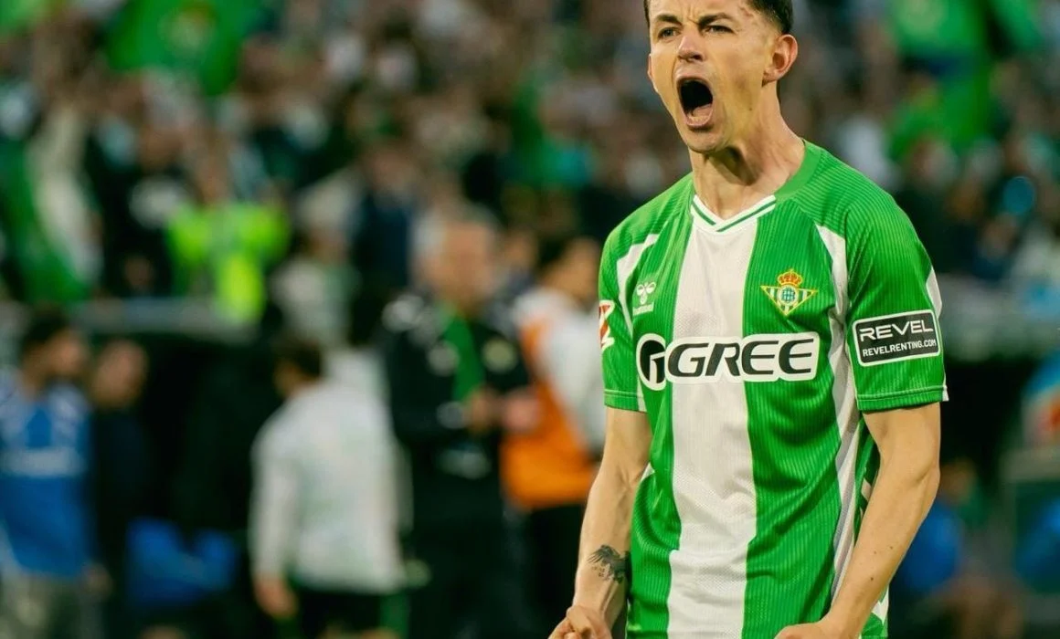 Masa Depan Alvaro Fidalgo di Real Betis: Antara Bertahan atau Kembali ke Liga MX