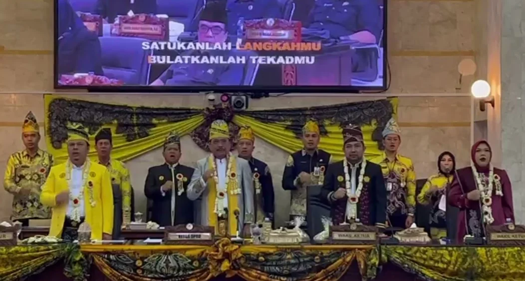Paman Birin Hadiri Paripurna Hari Jadi ke-76 Provinsi Kalsel dengan Pesan Persatuan
