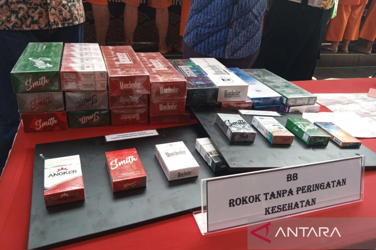 Polresta Banjarmasin Musnahkan 16 Ribu Bungkus Rokok Tanpa Peringatan Kesehatan