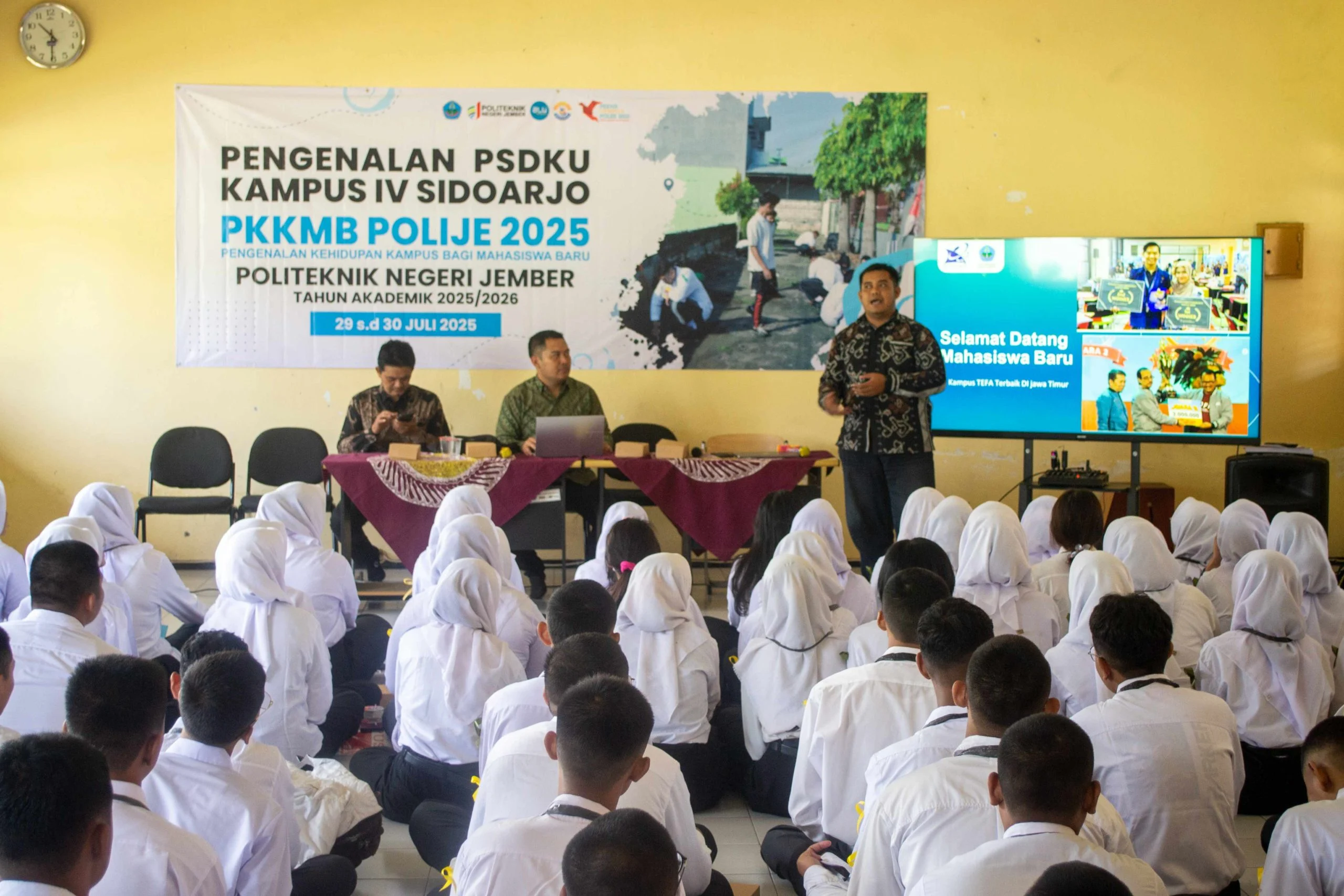 Puluhan Calon Mahasiswa PSDKU HST Ikuti PKKMB dengan Fasilitas Pemkab