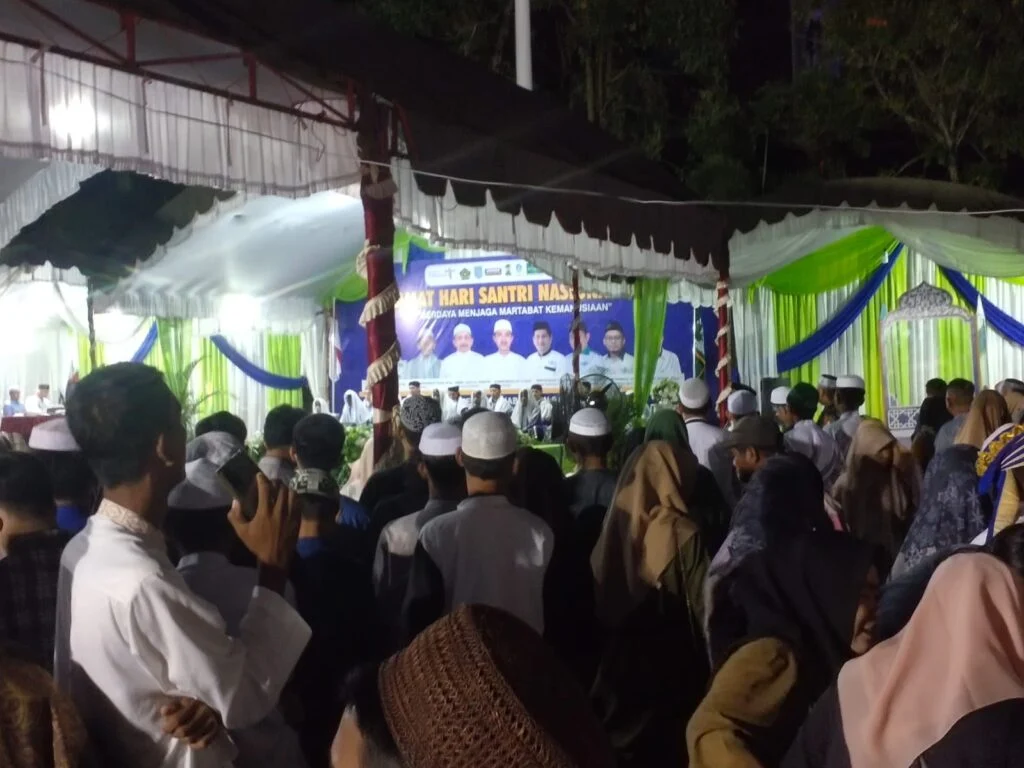 Ratusan Warga Martapura Lama Antusias Hadiri Maulid Nabi bersama Guru Busu