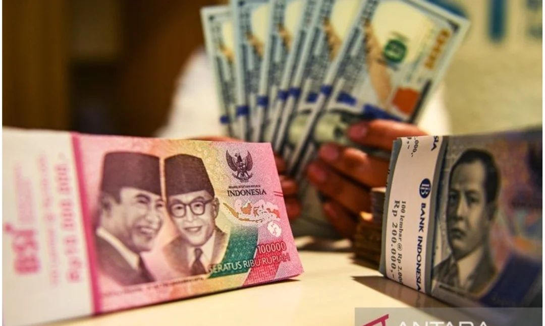 Rupiah Terombang-ambing di Level Rp18.000: Harga Barang Impor Naik, Ekonomi Domestik Jadi Penyelamat