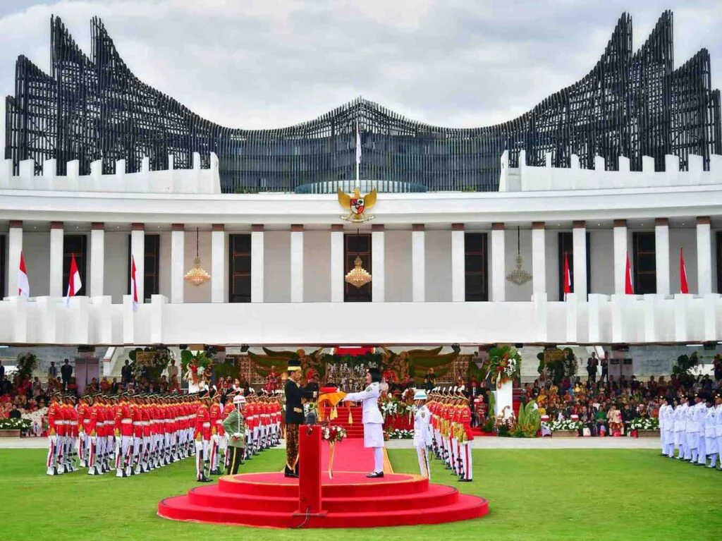 Semarak HUT Ke-81 RI: Dari Khidmatnya Upacara di Istana hingga Aksi Meriah di Pelosok Negeri