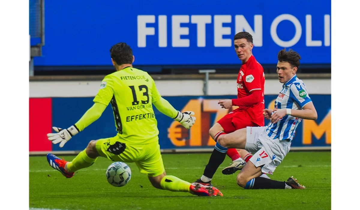 Babak Baru Mees Hilgers: Resmi Gabung SC Heerenveen di Tengah Badai Kritik
