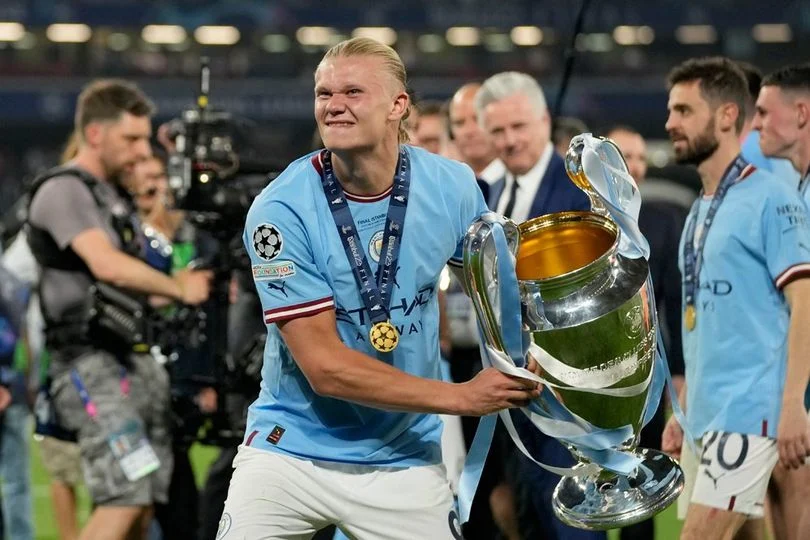 Dominasi Erling Haaland Warnai Malam Champions League yang Penuh Drama dan Ketegangan