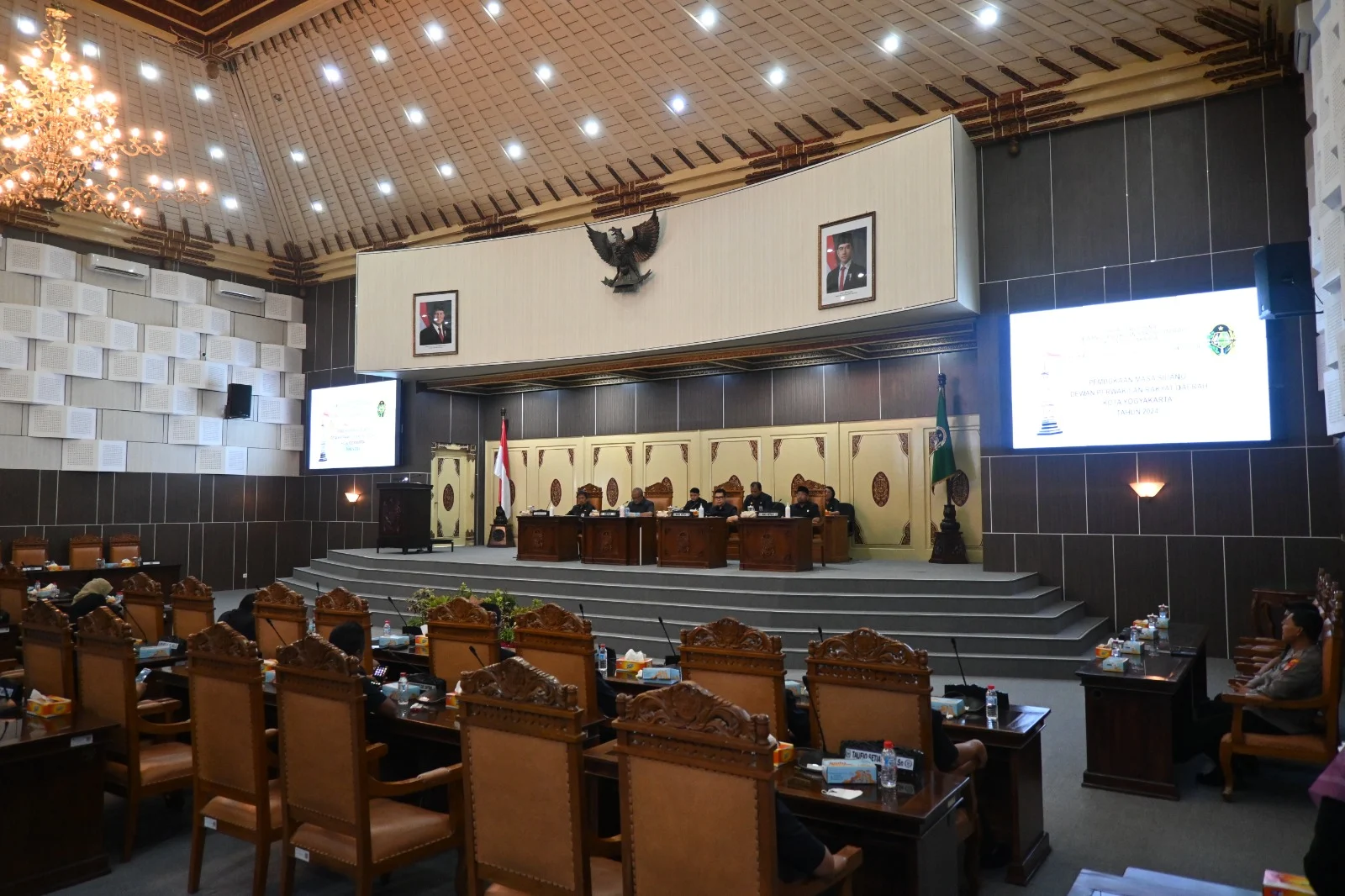 DPRD Kalsel Kawal Penanganan Korban Selamat Kecelakaan KM Virgo Transport 8