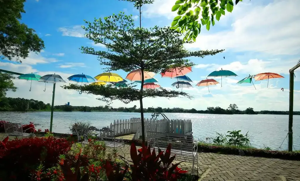 Dua Pejabat Pajak Terpidana Suap Restitusi PT Buana Karya Bhakti Divonis 4 Tahun Penjara