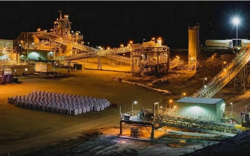 Ekspansi Agresif Emiten Energi: BUMI Borong Tambang Emas Australia, RAJA Perkuat Bisnis LNG