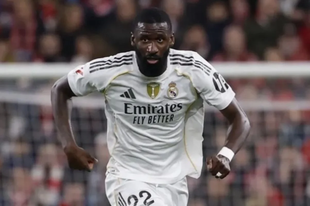 Guncangan Dunia Sepak Bola: Antonio Rüdiger Pensiun dan Dinamika Bursa Transfer Global