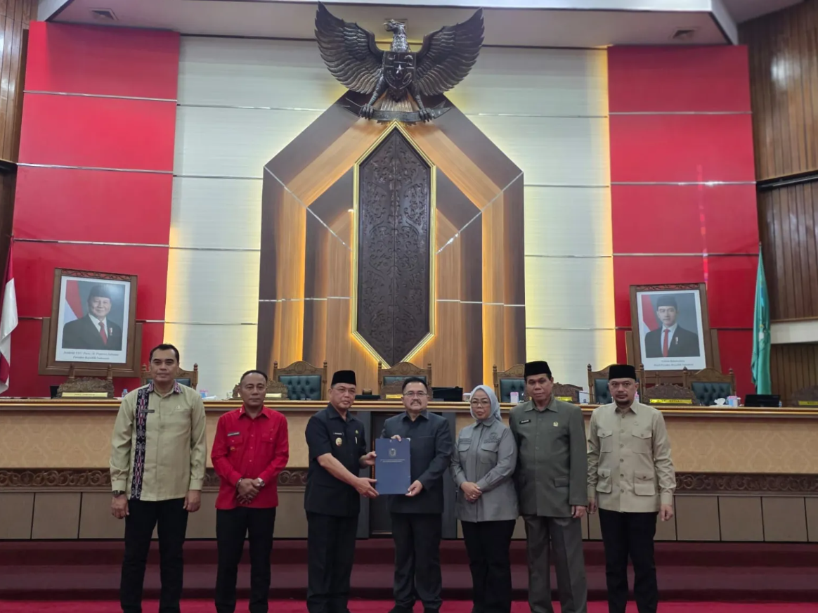 Rapat DPRD Kalbar
