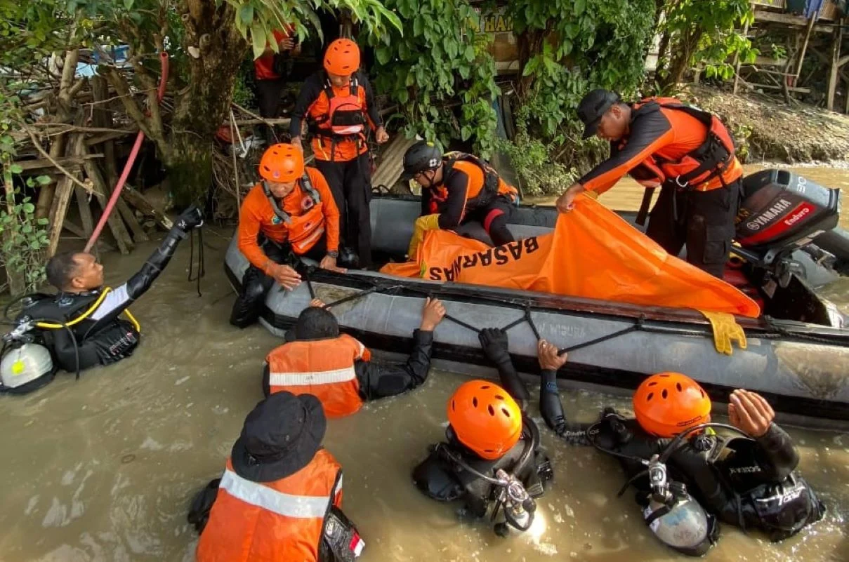Tim SAR Temukan Korban Tenggelam di Sungai Jingah dalam Kondisi Meninggal Dunia