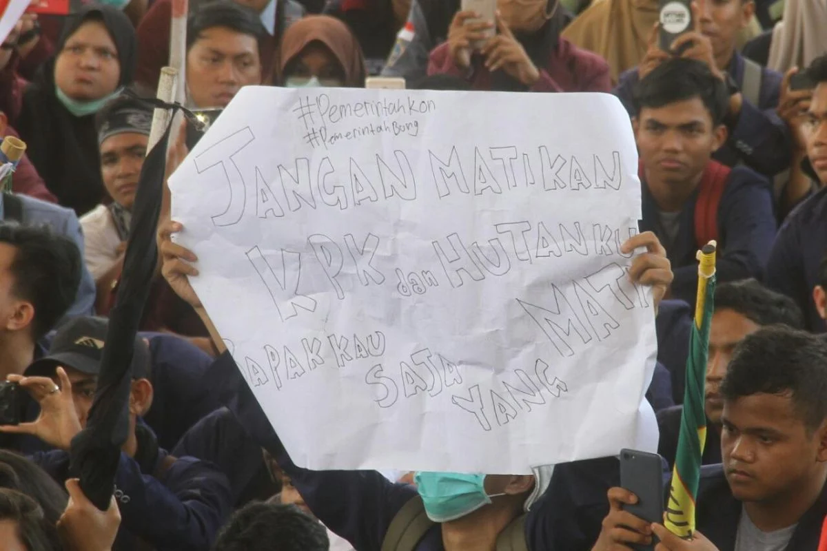Asyik Kuliah, Ribuan Mahasiswa Uniska Dipulangkan Karena Karhutla