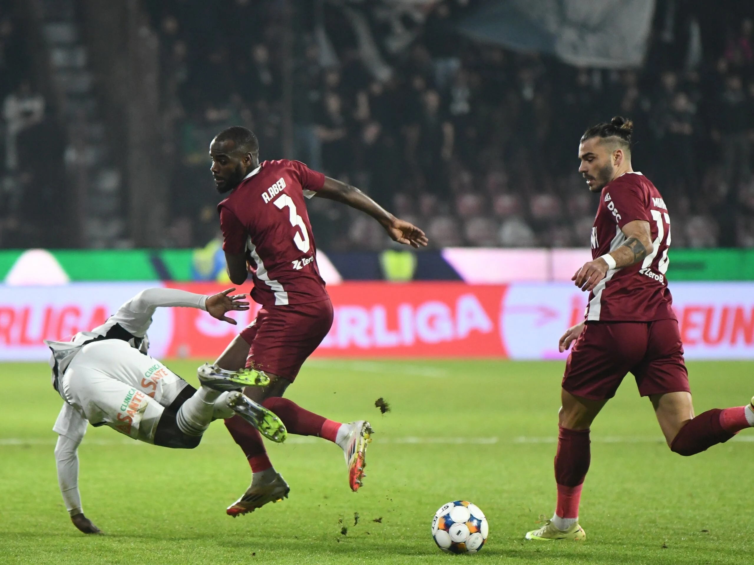 CFR Cluj Tumbang di Derbi: U Cluj Kuasai Ardeal, Sinyal Pergeseran Kekuasaan Setelah 20 Tahun