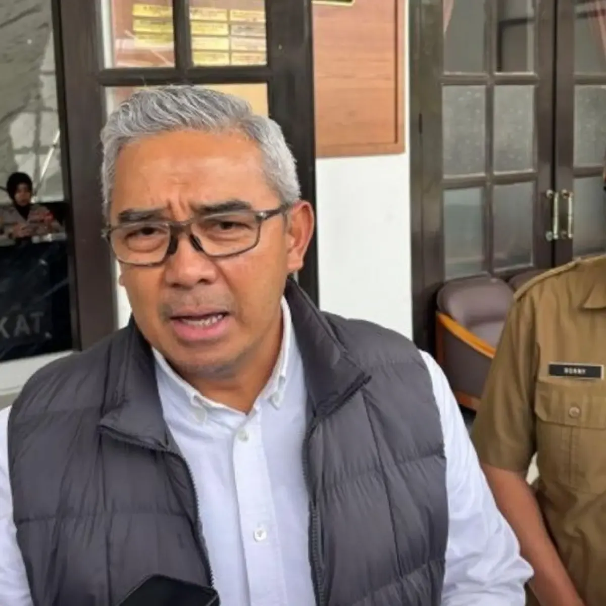 Farhan Kecam Penyerangan Bus Persib EPA U-18 di Batang, Korban Dijamin Perlindungan