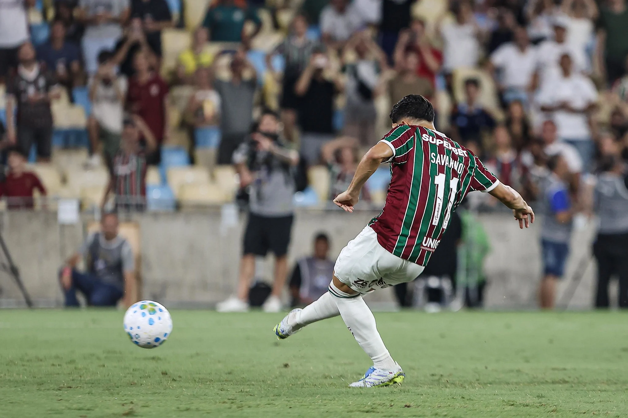 Fluminense Pesta Gol di Maracanã, Savarino Hat-trick dan Pecahkan Rekor 809 Umpan