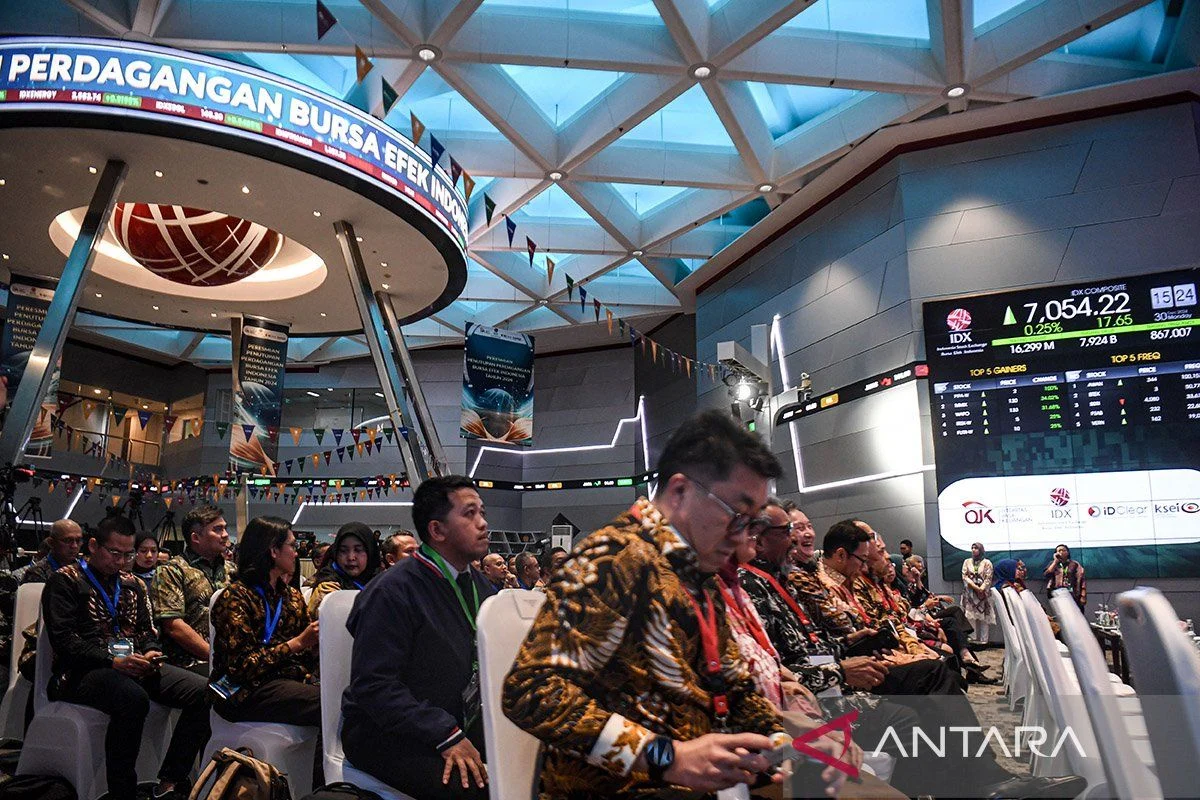 Hong Kong vs Singapura: Perebutan Takhta Pusat Emas Asia di Tengah Lesunya Bursa Saham