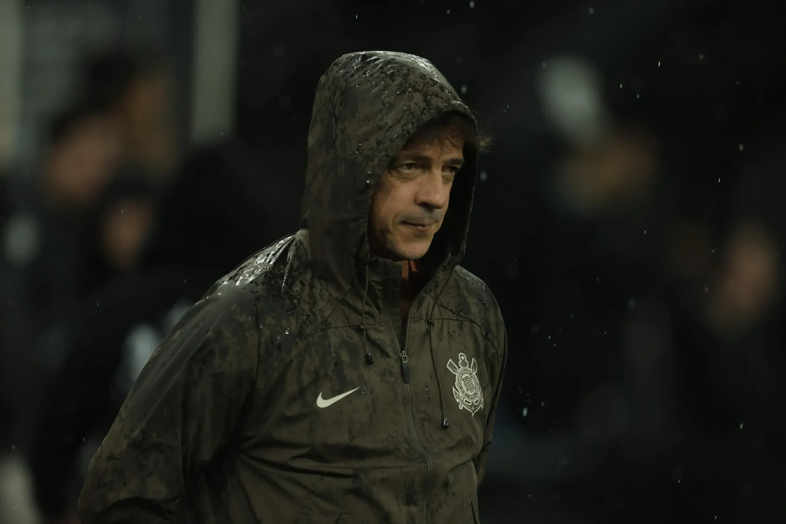 Internacional Hancurkan Corinthians 2-1, Fernando Diniz Resmi Dipecat