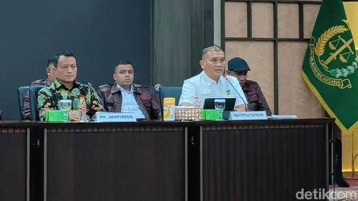 Irjen Totok Suharyanto Pindah Tugas ke Polda Sulbar Usai Tangani Kasus Febrie Adriansyah, Irjen Arie Ardian Masuk Kortas Tipikor