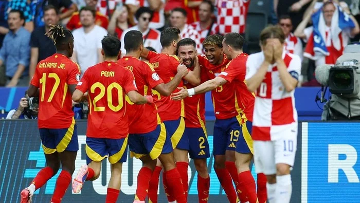 Kroasia vs Spanyol: Merino Comeback, La Roja Menang 2-1 dan Tak Terkalahkan 42 Laga