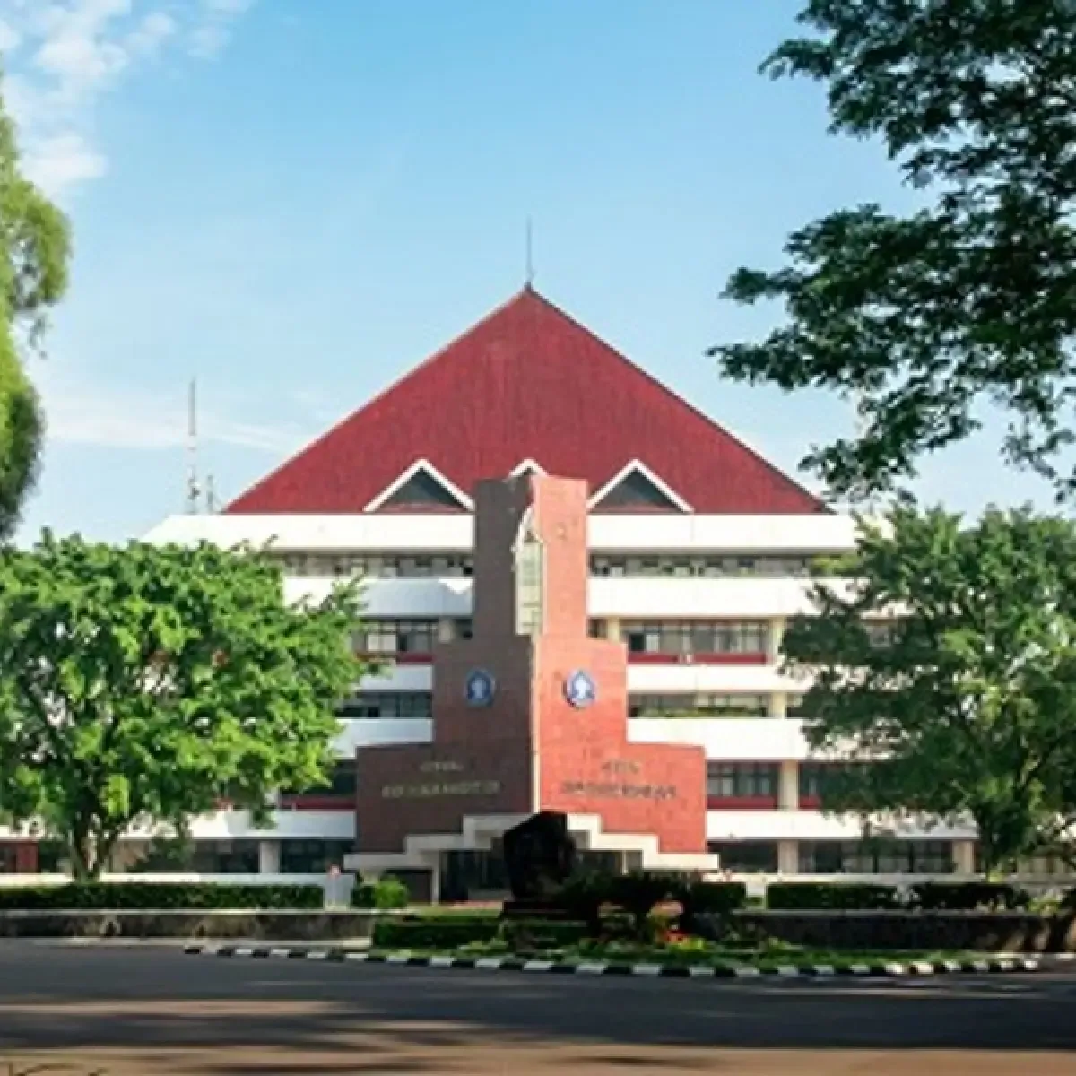 Memahami Perbedaan Universitas, Institut, dan Politeknik untuk Pilihan Pendidikan Tinggi