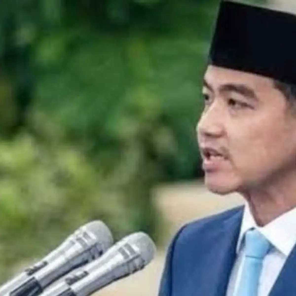 MK Temukan Masalah Syarat Pendidikan Gibran Tanpa Ijazah SMA