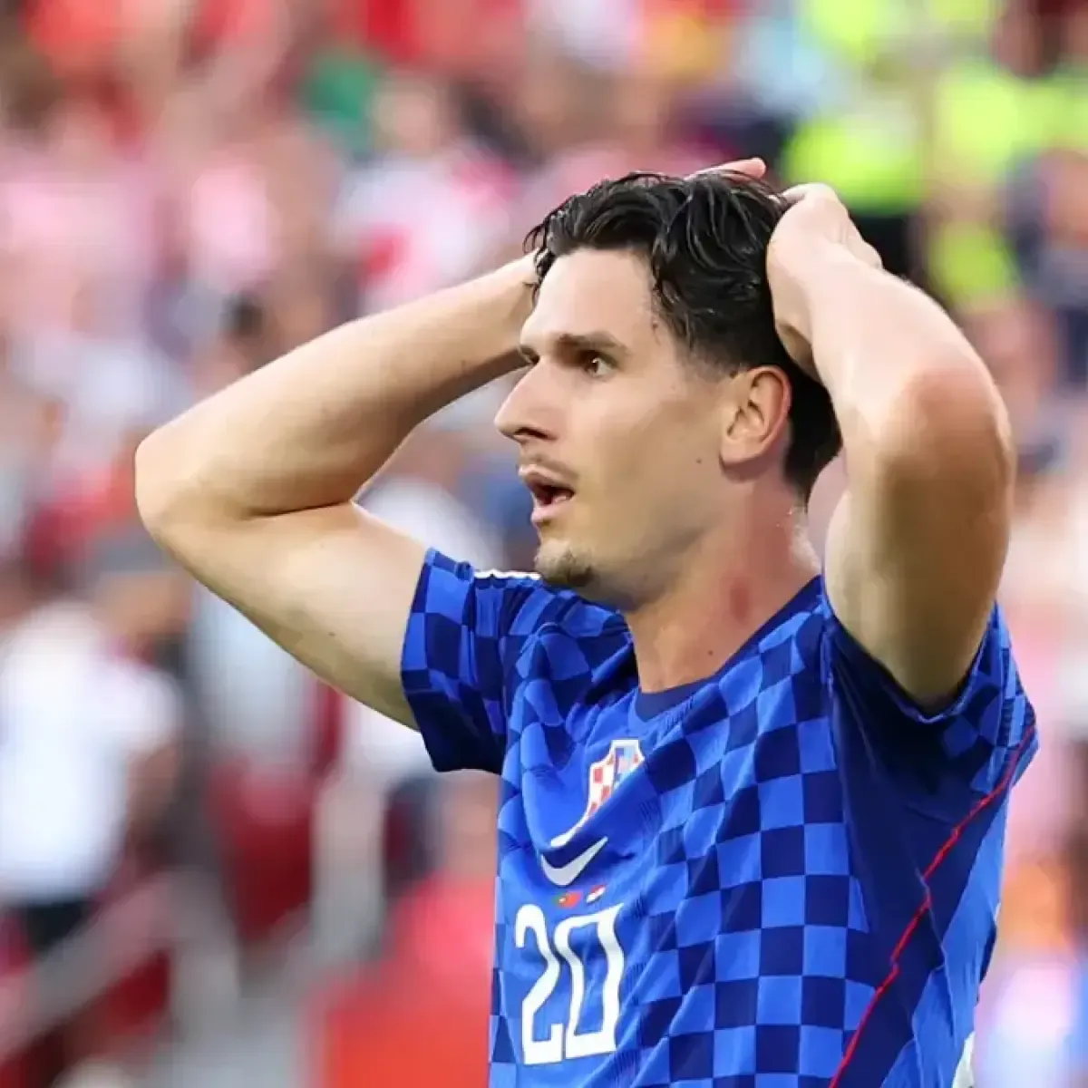 MU Incar Igor Matanovic tetapi Freiburg Pasang Harga Tinggi