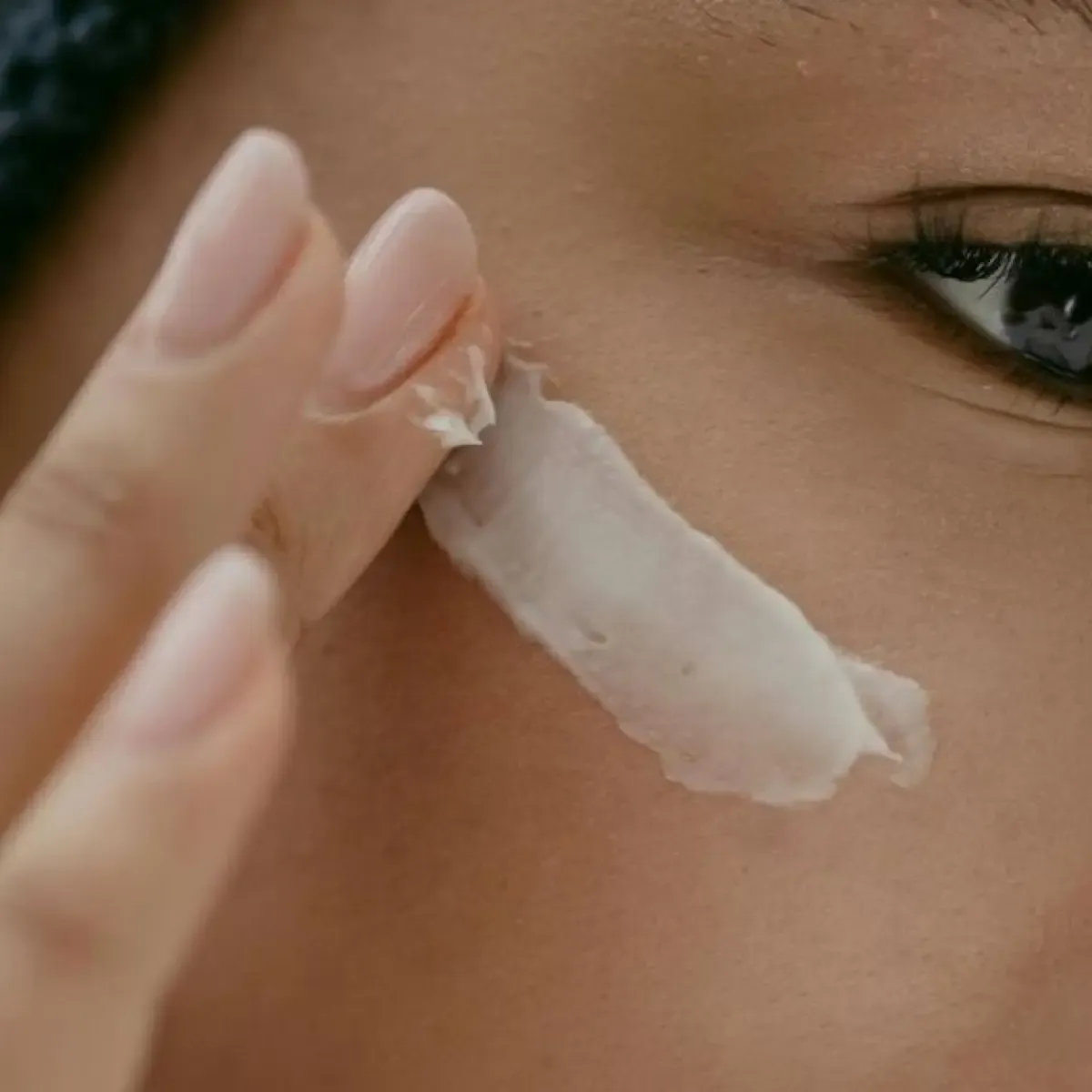 Pahami Cara Memakai Retinol dan Pelembap agar Kulit Tetap Terjaga
