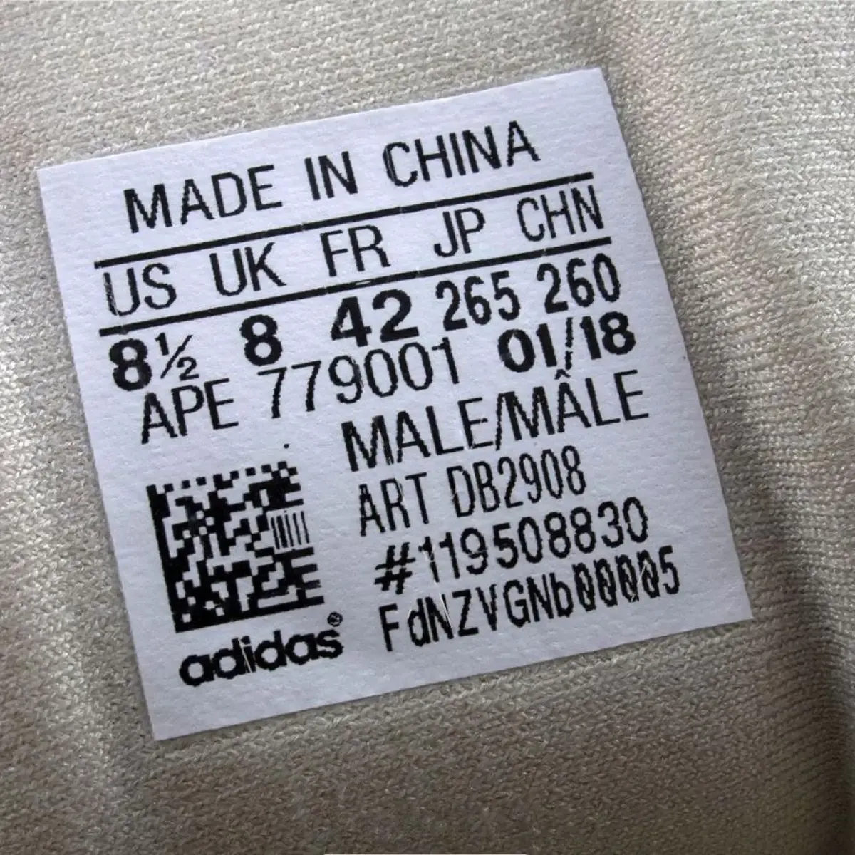 Panduan Lengkap Cek Barcode Sepatu Adidas untuk Pastikan Keaslian