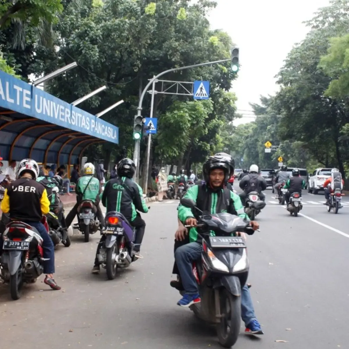 Pemerintah Terbitkan Perpres Ojol dan Atur Bagi Hasil 92 Persen