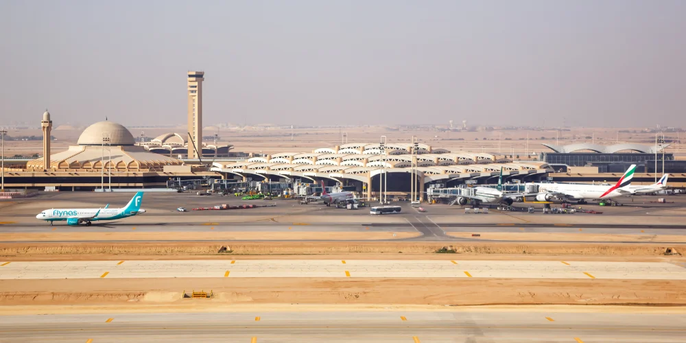 Riyadh Memanas: Serangan Houthi Guncang Bandara King Khalid, Penerbangan Soekarno-Hatta ke Jeddah Tetap Normal