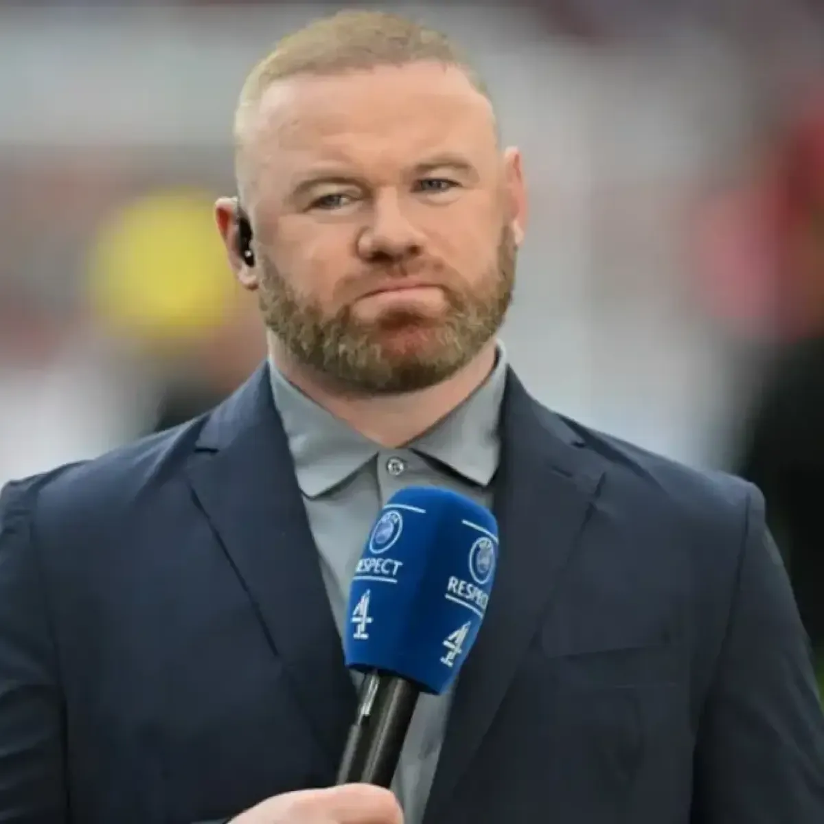Rooney Kritik Kartu Merah Gravenberch di Liverpool vs City
