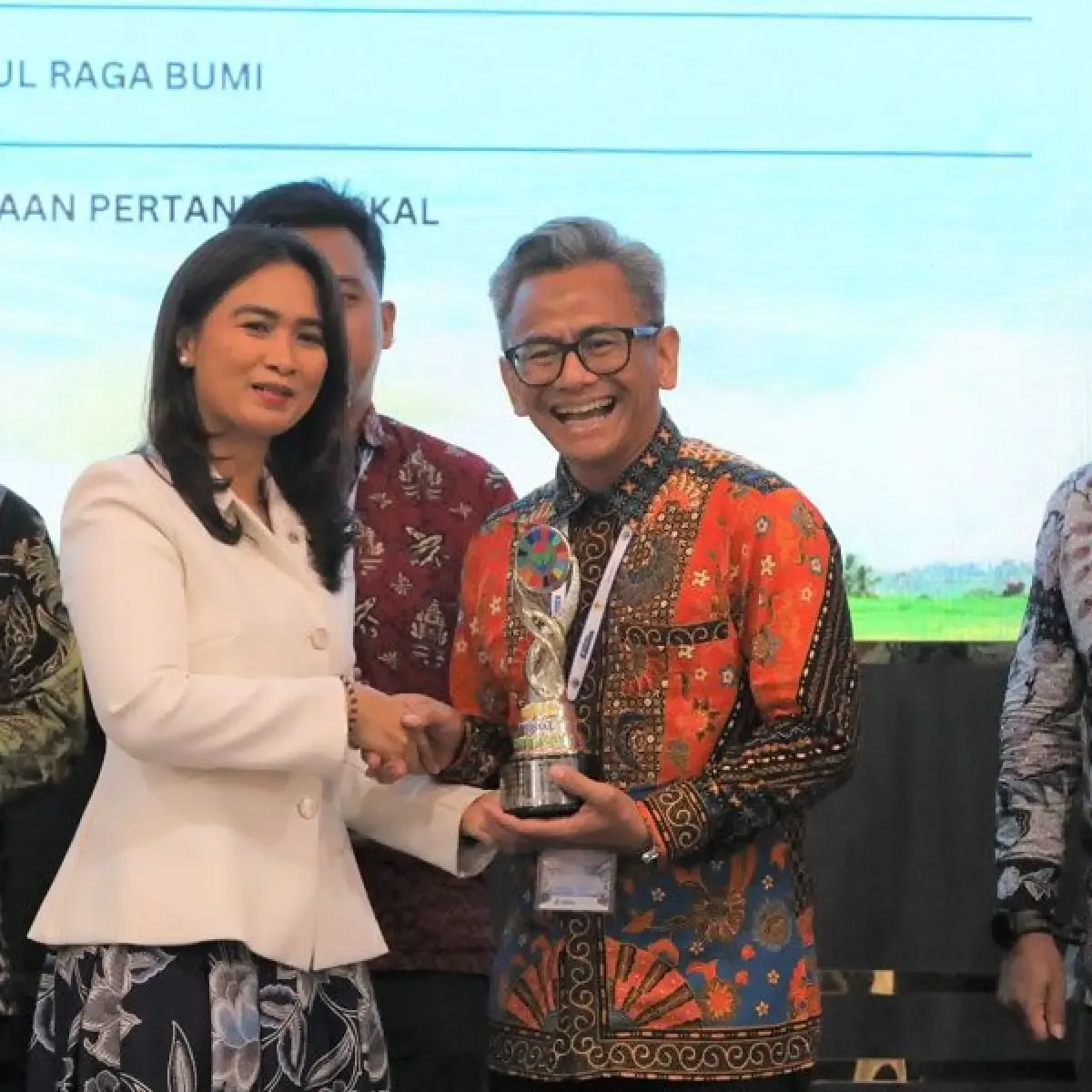 Sutiarso Raih Predikat Excellent di CSR PDB Award 2026