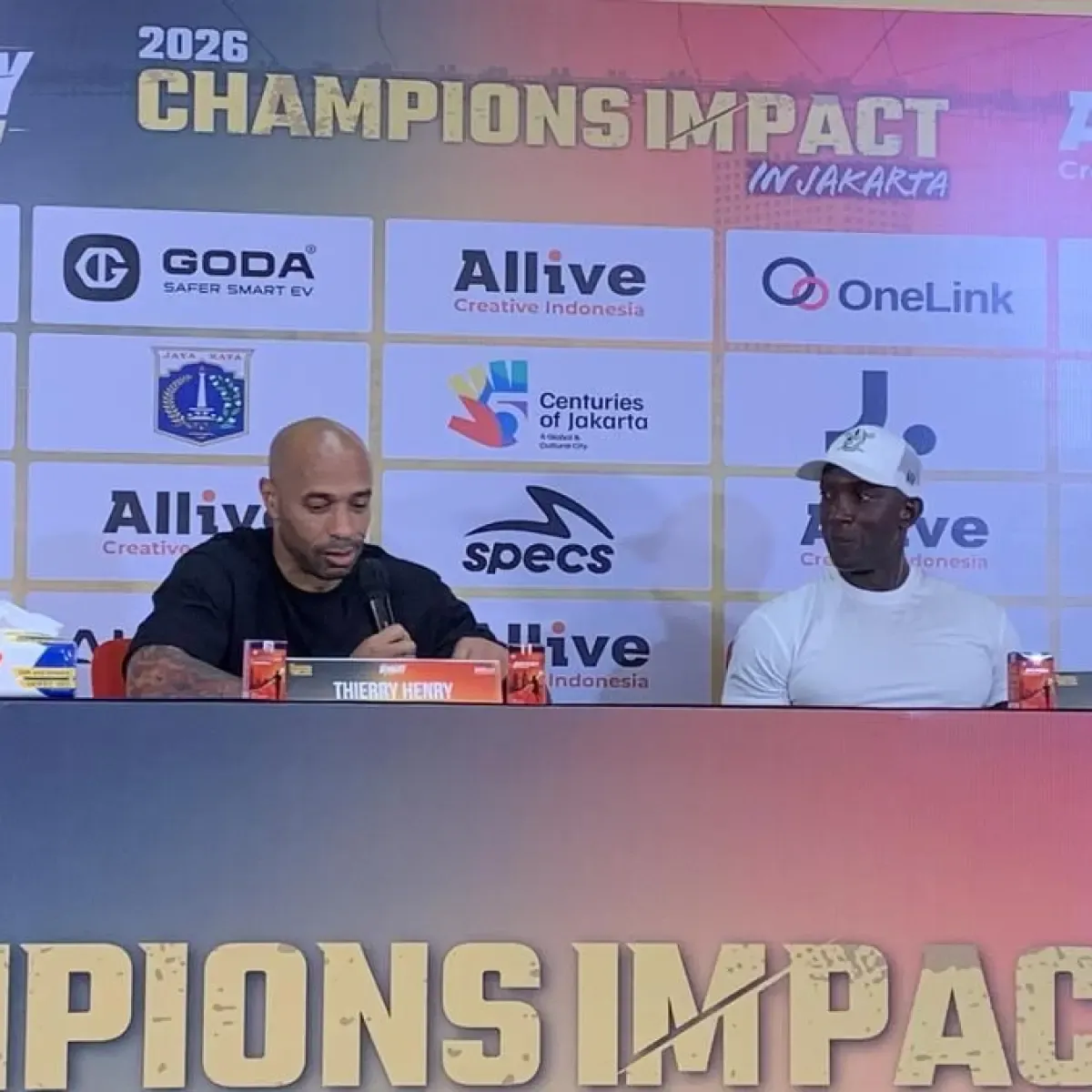 Thierry Henry Ungkap Taktik North London Legends di SUGBK