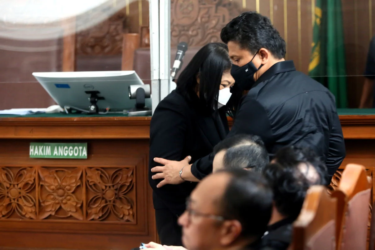 Tonny Tesar Blak-blakan di Lapas Cibinong: Bukan Kamar Mewah, Ini Kantor Pastor Ferdy Sambo