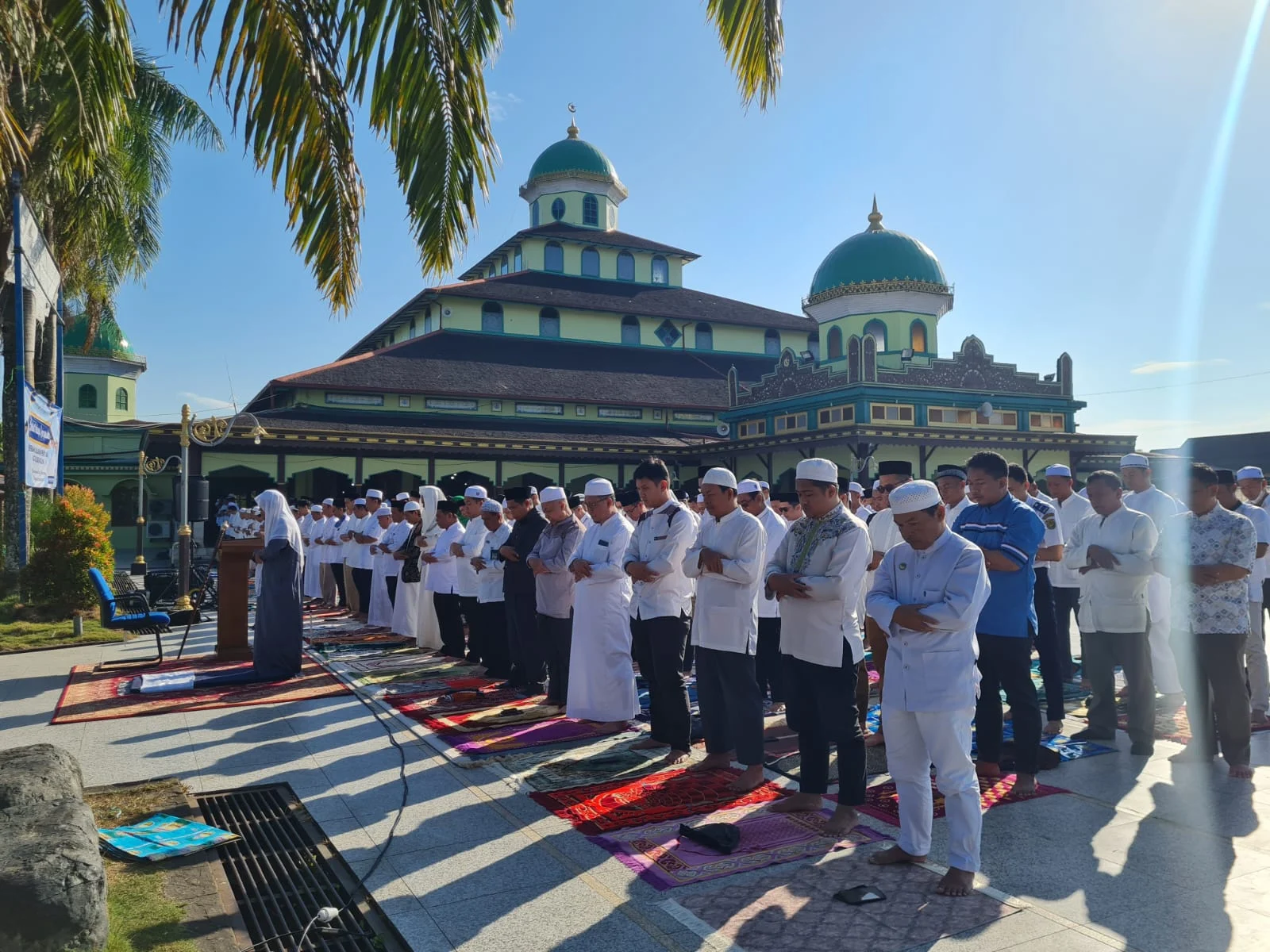 Wali Kota, ASN dan Forkompimda Salat Istisqo di Balai Kota Banjarmasin